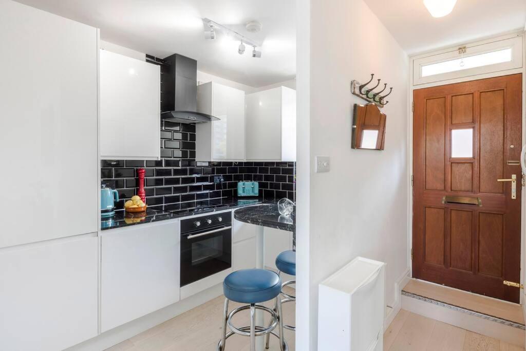 The Clarence, Central London Apartment W/ Wifi Exteriör bild