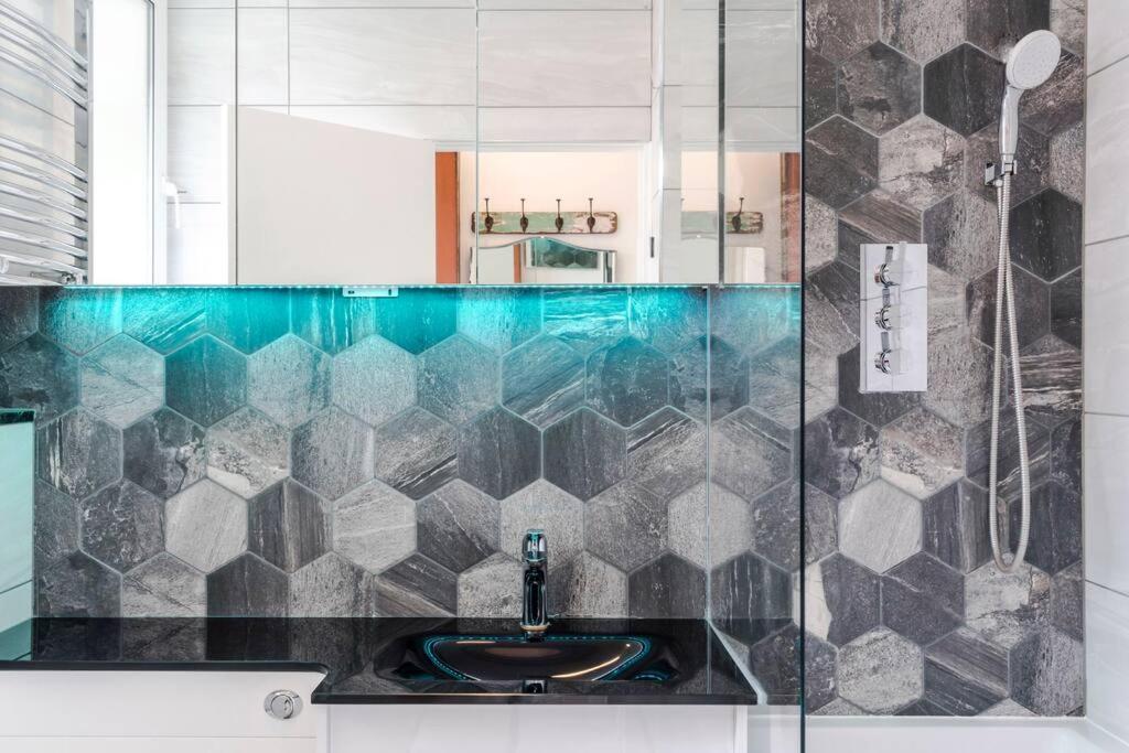 The Clarence, Central London Apartment W/ Wifi Exteriör bild